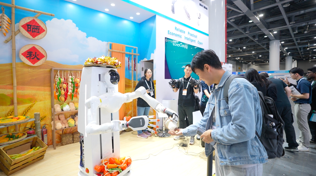 灵巧智能IROS首发开源DexCanvas数据集，构建灵巧操作数据基座